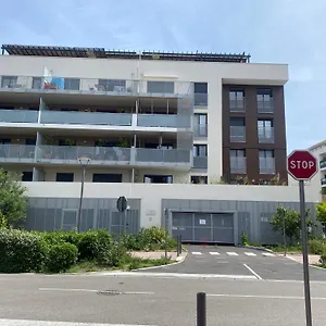 appartement-type-2-neuf-grande-terrasse.fr-provencehotel.com/
